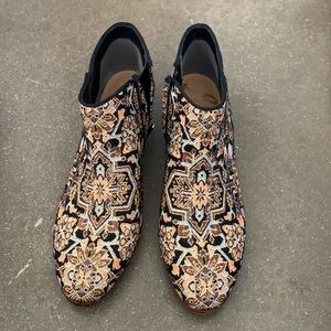 Fun Sam Edelman patterned shoes
